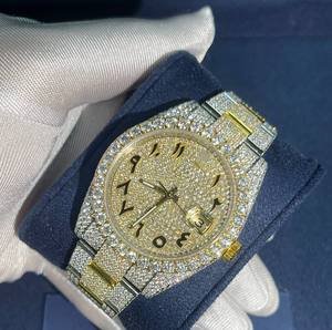 Montre-bracelet de luxe bicolore jaune en acier inoxydable avec diamants Moissanite VVS et diamants brillants pour la vente en gros - Product Image 1