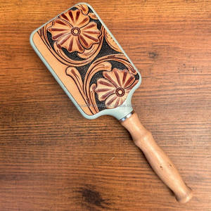 Nouveau à la mode grand massage carré cuir chevelu usiné à la main brosse à cheveux en bois coussin en cuir véritable peigne de Massage pagaie brosse à cheveux - Product Image 5