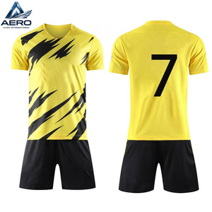 Nuevo Uniforme de Fútbol para Hombre, Diseño Personalizado de la Mejor Calidad para Entrenamiento y Servicio OEM ODM, Ropa Deportiva - Product Image 1