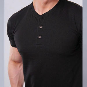 เสื้อยืดเฮนลีย์ทรงหลวมสำหรับผู้ชาย ผ้าฝ้ายคุณภาพดี แขนสั้น สไตล์ลำลอง คอติดกระดุม รับทำโลโก้ตามสั่ง ขายส่ง OEM - Product Image 3