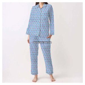 Conjunto de Pijamas de Algodón 100% para Mujer, Ropa de Dormir Suave para el Hogar, Primavera/Verano, Estampado Floral/Personajes/Letras/Padrón/Vacaciones/Árboles PJ077 - Product Image 1