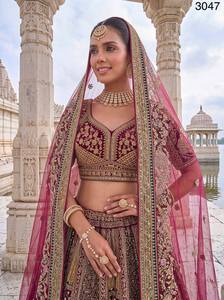 Rivaayat House presenta el Lehenga Choli de novia de diseñador Empire Silhouette, largo hasta el suelo, estampado, 100% seda, transpirable y con bordados elaborados. - Product Image 2