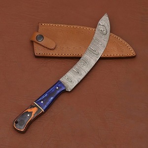 Cuchillo de Chef Damascus Spirit – Cuchillo de Filetear Artesanal para un Corte Preciso, Hoja con Punta Trailing, Mango de Madera con Pernos de Latón - Product Image 3
