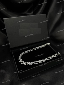 Collar con Aspecto de Diamantes Plateados, Cadena Cubana Gruesa Plateada, Collar Estilo Hip Hop Plateado, Joyería de Moda Plateada - Product Image 2