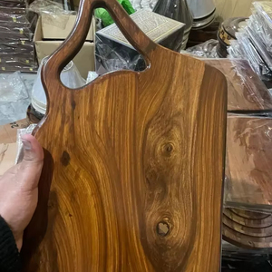 Tabla de cortar de madera sostenible, de calidad alimentaria, para cocina doméstica, de alta calidad, para uso en restaurantes y catering. - Product Image 1