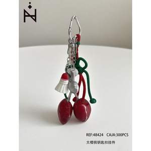 LLAVORO พวงกุญแจแก้วเชอร์รี่ขนาดใหญ่ ดีไซน์หรูหราและมีสไตล์ - Product Image 1