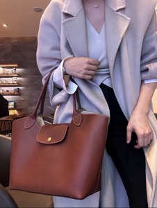 Nouveau <span class=keywords><strong>sac</strong></span> à main en cuir de vachette brun en forme de lingot d'or de grande taille pour femmes, <span class=keywords><strong>sac</strong></span> à main simple à bandoulière pour les trajets quotidiens, grande capacité, <span class=keywords><strong>sac</strong></span> <span class=keywords><strong>seau</strong></span> tendance - Product Image 4