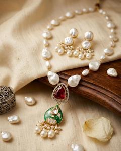 Ensemble de bijoux vintage plaqué or avec pendentif en perles et pierres vertes, collier et boucles d'oreilles assorties pour femmes, pour mariage - Product Image 2