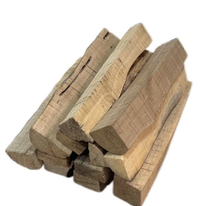 Bûches de bois d'acacia du Vietnam, séchées au four, à haute production de chaleur, approvisionnement en vrac pour foyer, poêle et barbecue - Product Image 1