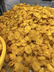 Vietnam Tropical Pineapple <b>Snacks</b> Crafted for International Retail Collections Food Service and Commercial Distribution - Product Image 3