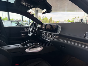 Mercedes Benz GLE 63 S 4MATIC Plus Coupé MY2024, SUV Coupé de Lujo y Alto Rendimiento, Estilo AMG de Alta Potencia - Product Image 3