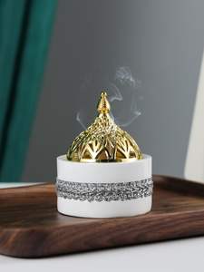 Quemador de incienso de madera con cuenco de metal, hecho de madera pura - Product Image 4