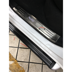 Auto-Türschwellerplatte für NAVARA NP300 2015 Willkommenspedal Trittbrett Edelstahl-Türschwellerplatte LED-Modell - Product Image 4