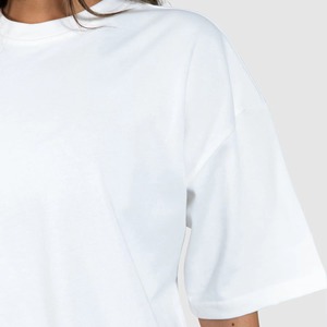 T-shirts décontractés d'été pour femmes de haute qualité, doux, amples, à col en V, effet délavé, en coton personnalisé, écologiques, respirants et à séchage rapide - Product Image 5