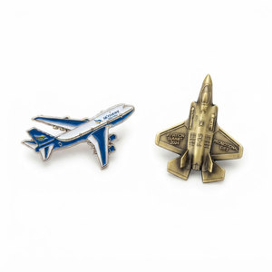 Épingles de revers personnalisées pour vélo en métal émaillé souple pour événements cyclistes, articles de sport et collections de cadeaux promotionnels - Product Image 4