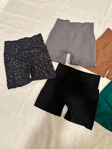 Shorts de yoga unisexes en gros pour femmes, taille haute, séchage rapide, respirants, pour la gym et le fitness - Product Image 5