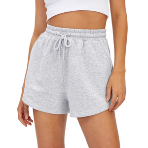 Shorts en tricot gris taille haute pour femme avec cordon de serrage, taille élastique, coupe ample, style décontracté, couleur unie, design avec poches - Product Image 1