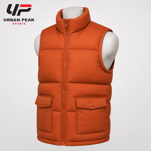 Gilet matelassé classique pour homme avec col montant, texture de tissu lisse et design rembourré chaud pour tenues par temps froid - Product Image 5