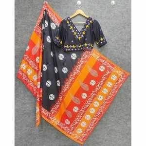 FANCY MUSELINA ALGODÓN DIGITAL IMPRESO ESPEJO TRABAJO LEHENGA CHOLI CON DUPATTA NEGRO - Product Image 3