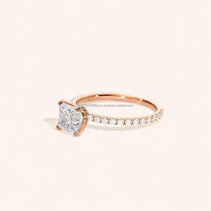 Anillo de compromiso de moissanita con corte princesa, banda pavé, solitario, oro rosa, anillo de promesa nupcial para mujer - Product Image 1