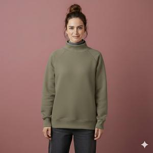 Sweat-shirt à col roulé oversize pour femme, en tissu polaire léger et respirant, avec logo personnalisé sur le devant, idéal pour l'hiver et les tenues décontractées. - Product Image 3