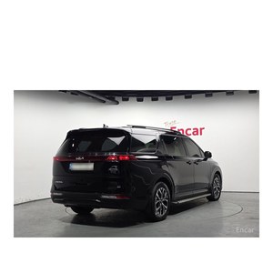 Kia Carnival Noblesse 2021 de 9 Plazas con Caja de Cambios Automática, Asientos de Cuero, Volante a la Izquierda, 144,264 km, Combustible Diésel - Product Image 2