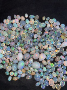 Prix de gros Trimurti Gems Welo Fire Opal Cabochon, Gemmes naturelles en vrac de qualité AAA, pierres lisses polies de formes variées pour - Product Image 3