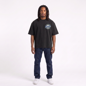 T-shirt noir à manches courtes pour homme, coupe classique, col rond, en jersey de coton imprimé, avec logo globe. - Product Image 4