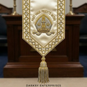 Faja Masónica de Terciopelo Azul con Bordado a Mano de Hilo Dorado, Borde de Hoja de Roble, Compás Cuadrado, Emblema G, Flecos y Regalia Personalizada para Logia - Product Image 2