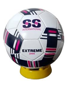 Balón de fútbol de PVC ligero de primera calidad, tamaño 5, balón duradero de entrenamiento y partido con superficie lisa, uso profesional para interiores y exteriores - Product Image 1
