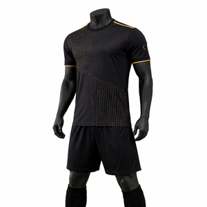 ชุดยูนิฟอร์มฟุตบอลแบบกำหนดเองสำหรับผู้ชาย เสื้อฟุตบอลแบบซับลิเมชั่น กางเกงขาสั้น แห้งเร็ว ระบายอากาศได้ดี รับผลิตแบบ OEM ODM ชุดยูนิฟอร์มฟุตบอลพร้อม OEM 2026 - Product Image 5