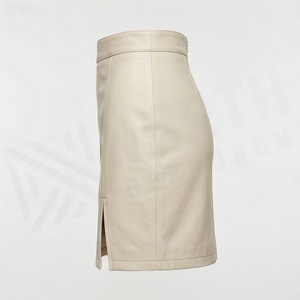 Nouvelle conception de mini-jupes pour femmes, satin, style japonais, streetwear décontracté, respirant, haute qualité, couleurs personnalisées - Product Image 3