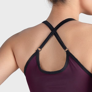 Soutiens-gorge de sport respirants et personnalisables pour femmes, avec bretelles réglables et logo frontal, idéaux pour le yoga, la gym et la course à pied - Product Image 4