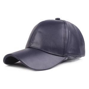 หมวกเบสบอลหนังสีดำแบบขายส่ง 6 แผง ทรง unisex หนัง PU ปีกโค้ง ปรับขนาดได้ พร้อมตัวอักษร สไตล์สตรีทแวร์ หมวกลำลองสำหรับ unisex - Product Image 1