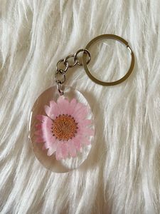 Resin Key Ring Designed With Vintage Style Decoration For Handbag Accessories Car Keys And Daily Use - Product Image 1