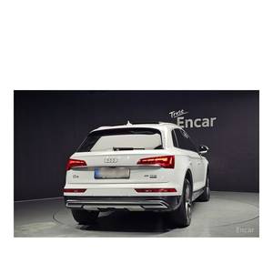 Audi Q5 45 TFSI Quattro de abril de 2023 con asientos de cuero, cámara trasera, volante a la izquierda, 17,844 km - Product Image 4