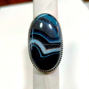 Anillo de declaración de ágata con bandas de Plata de Ley 925, anillo de forma ovalada para mujer para fiesta, banda de plata y piedra de ágata - Product Image 1