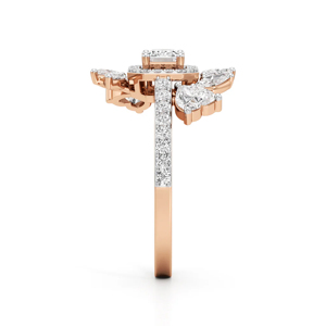 Anillo de Compromiso con Flor de Diamante Corte Esmeralda en Oro Rosa, Joyería Fina Romántica para Mujer - Product Image 3