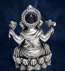 พระพุทธรูปพระไกปัญจร์ชุบเงินออกซิไดซ์ 999 ชิ้น ทำจากทองเหลืองแท้ 100% งานแฮนด์เมด ขนาด 4 3.5 6 ซม. น้ำหนัก 77 กรัม ของตกแต่งบ้านสำหรับพิธีกรรมทางศาสนา ดิวาลี ปูจา มูรตี ของขวัญ - Product Image 4