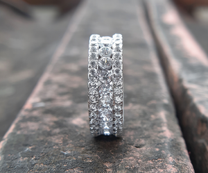 Anillo de Bodas de Oro Blanco de 14k para Mujer con Diamante Cultivado en Laboratorio de 1.5 Ct, Corte Brillante Redondo, Claridad VS1, Color F, Certificado IGI, Estilo Clásico - Product Image 3