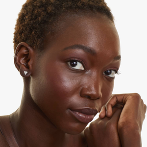 Elegantes Pendientes de Plata 925 con Moissanita en Forma de Corazón, Diseño Geométrico Clásico Unisex, Engaste Pavé Brillante, Joyería Fina para Regalo - Product Image 2