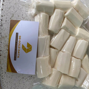 Cassava Desmenuzada Congelada al Mejor Precio, Pelada de Raíz de Yuca Blanca de Vietnam para Preparación Rápida en la Producción Culinaria Global - Product Image 1