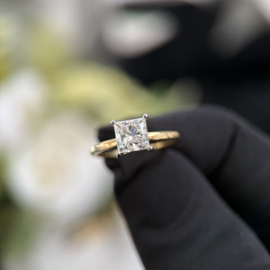 Anillo de Diamante Cultivado en Laboratorio con Corte Princesa, 1.50 ct, D VVS2, Certificado IGI, Oro Amarillo de 14K, Joyería de Compromiso y Boda - Product Image 2