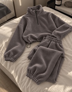 Ensemble de survêtement en polaire de couleur unie pour femme, pull à capuche à demi-zip et pantalon de jogging à taille élastique, ensemble confortable d'hiver en deux pièces - Product Image 3