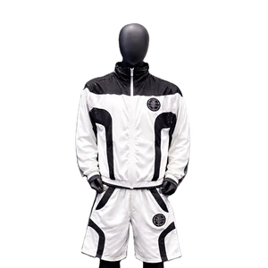 Ensemble de shorts coupe-vent légers en nylon pour homme, design haute qualité résistant au vent, orné de strass, multi-panneaux, taille réelle, ensemble 2 pièces - Product Image 1