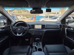 รถ SUV ปี 2019 สปอร์ตเทจ สีขาวสะอาด รถมือสอง เครื่องยนต์ดีเซล เกียร์ออโต้ พวงมาลัยซ้าย 5 ที่นั่ง สมาร์ทคีย์ ระบบช่วยเหลือความปลอดภัย - Product Image 3