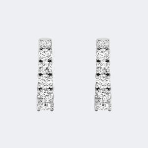 Pendientes de aro tipo huggie con diamantes de corte redondo de 2.00 quilates y engaste de puntas compartidas - Product Image 5