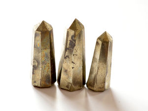 Tour de pyrite naturelle de haute qualité, effet druzy, doré chatoyant, autoportant, pointe de tour, Or des fous, cristal de guérison, pierre précieuse - Product Image 5