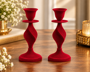 Juego de 2 Portavelas Cónicos de Terciopelo Rojo de Lujo, Candelabros Decorativos de Metal para Bodas y Decoración del Hogar - Product Image 1
