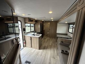 Nouvelles caravanes de voyage Keystone C-o-l-e-m-a-n 25R 2026, disponibles pour les commandes importantes - Product Image 5